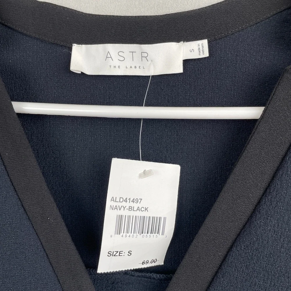 ASTR The Label Navy Black V-Neck Shift Dress Mod Cocktail Office Chic NWT Wmns S